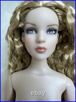 Tonner Tyler ANTOINETTE 16 NUDE CAMI BASIC BLONDE Original Cami 2010 LE DOLL