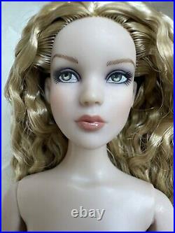 Tonner Tyler ANTOINETTE 16 NUDE CAMI BASIC BLONDE Original Cami 2010 LE DOLL