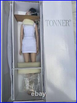 Tonner Tyler Antoinette 2013 Collection PRECARIOUS BRIGHT WHITE BASIC 16 Doll