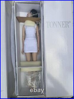 Tonner Tyler Antoinette 2013 Collection PRECARIOUS BRIGHT WHITE BASIC 16 Doll