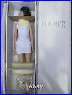 Tonner Tyler Antoinette 2013 Collection PRECARIOUS BRIGHT WHITE BASIC 16 Doll