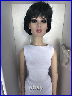 Tonner Tyler Antoinette 2013 Collection PRECARIOUS BRIGHT WHITE BASIC 16 Doll