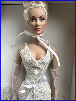 Tonner Tyler Brenda Starr 2004 Collection PLATINUM PANACHE DAPHNE 16 Doll NRFB