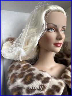 Tonner Tyler Con 2004 DAPHNE WEEKEND IN ST MORITZ 16 LE Fashion Doll NRFB -READ