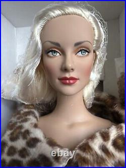 Tonner Tyler Con 2004 DAPHNE WEEKEND IN ST MORITZ 16 LE Fashion Doll NRFB -READ