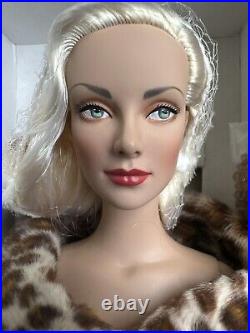 Tonner Tyler Con 2004 DAPHNE WEEKEND IN ST MORITZ 16 LE Fashion Doll NRFB -READ