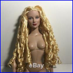 Tonner Tyler Daphne Vintage Basics USED 16 Doll NUDE BW Body Brenda