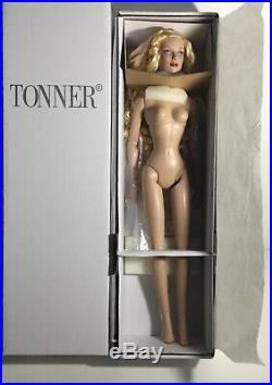 Tonner Tyler Daphne Vintage Basics USED 16 Doll NUDE BW Body Brenda
