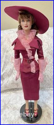 Tonner Tyler HOLLYWOOD LEGENDS MAD ABOUT THE HAT JOAN CRAWFORD 16 DOLL withBox Tonner Tyler HOLLYWOOD LEGENDS MAD ABOUT THE HAT JOAN CRAWFORD 16 DOLL withBox