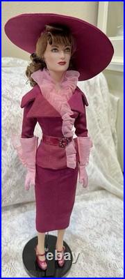 Tonner Tyler HOLLYWOOD LEGENDS MAD ABOUT THE HAT JOAN CRAWFORD 16 DOLL withBox
