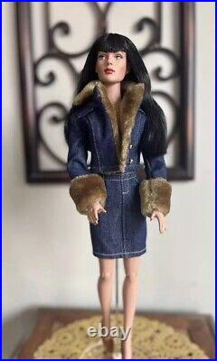 Tonner Tyler LE Suzette Dubois Raven 16 in Soho Blues Denim Outfit