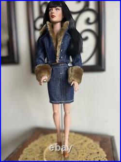 Tonner Tyler LE Suzette Dubois Raven 16 in Soho Blues Denim Outfit