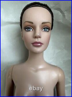 Tonner Tyler NUDE 2006 SYDNEY CHASE SUMMER CONCERTO 16 Fashion DOLL BW BODY LE