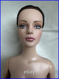 Tonner Tyler NUDE 2006 SYDNEY CHASE SUMMER CONCERTO 16 Fashion DOLL BW BODY LE