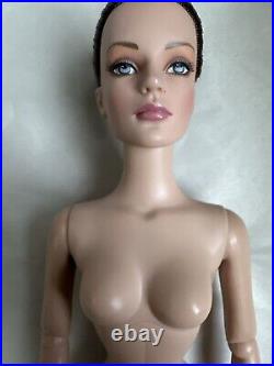 Tonner Tyler NUDE 2006 SYDNEY CHASE SUMMER CONCERTO 16 Fashion DOLL BW BODY LE