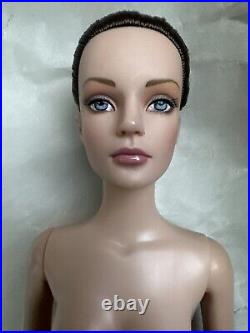 Tonner Tyler NUDE 2006 SYDNEY CHASE SUMMER CONCERTO 16 Fashion DOLL BW BODY LE