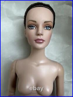 Tonner Tyler NUDE 2006 SYDNEY CHASE SUMMER CONCERTO 16 Fashion DOLL BW BODY LE