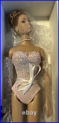 Tonner Tyler Pink Champagne 16 Doll Wearing A Pink Teddy-tonner Box-stand