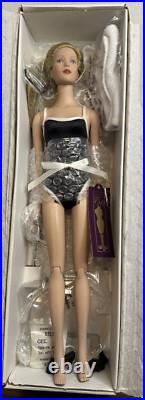 Tonner Tyler SIGNATURE SLEEK PALE BLONDE 2001 Special Edition Exclusive NRFB