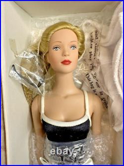 Tonner Tyler SIGNATURE SLEEK PALE BLONDE 2001 Special Edition Exclusive NRFB