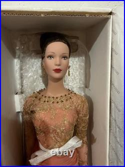 Tonner Tyler Wentworth 1/4 Doll Cover Girl Brunette Special Edition 40cm Rare