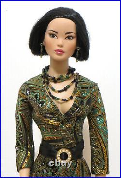 Tonner Tyler Wentworth 1/4 Embassy Dinner Mei Li 16 Doll TW4202 SIGNED