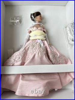 Tonner Tyler Wentworth 16 2004 VINTAGE BEAUTY MISS AMERICA CHARLOTTE Doll NRFB Tonner Tyler Wentworth 16 2004 VINTAGE BEAUTY MISS AMERICA CHARLOTTE Doll NRFB