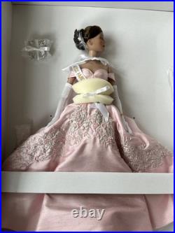 Tonner Tyler Wentworth 16 2004 VINTAGE BEAUTY MISS AMERICA CHARLOTTE Doll NRFB Tonner Tyler Wentworth 16 2004 VINTAGE BEAUTY MISS AMERICA CHARLOTTE Doll NRFB