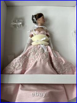 Tonner Tyler Wentworth 16 2004 VINTAGE BEAUTY MISS AMERICA CHARLOTTE Doll NRFB Tonner Tyler Wentworth 16 2004 VINTAGE BEAUTY MISS AMERICA CHARLOTTE Doll NRFB