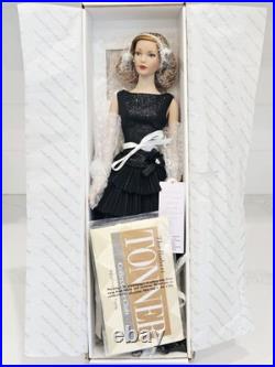 Tonner Tyler Wentworth 16 CHAMPAGNE AND CAVIAR 2001 Limited Edition Doll NRFB