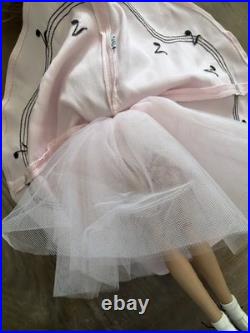 Tonner Tyler Wentworth 16 CLEVELAND DOLL CLUB ROCK N ROLL Fashion Doll No Box