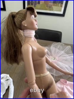 Tonner Tyler Wentworth 16 CLEVELAND DOLL CLUB ROCK N ROLL Fashion Doll No Box