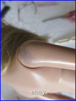 Tonner Tyler Wentworth -16 DOLL, Sydney Chase Great Strides, GENE DRESS