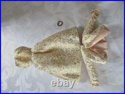 Tonner Tyler Wentworth -16 DOLL, Sydney Chase Great Strides, GENE DRESS