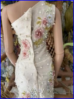 Tonner Tyler Wentworth 16 Doll Chase Modeling Collection Angelina