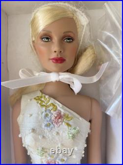 Tonner Tyler Wentworth 16 Doll Chase Modeling Collection Angelina NRFB Tonner Tyler Wentworth 16 Doll Chase Modeling Collection Angelina NRFB