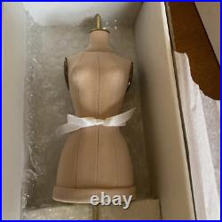 Tonner Tyler Wentworth 16 Doll Dress Form / Clothing Stand New in Box
