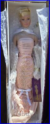 Tonner Tyler Wentworth 16 Doll NRFB. Standing Ovation Award & Playbill Tonner Tyler Wentworth 16 Doll NRFB. Standing Ovation Award & Playbill