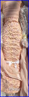 Tonner Tyler Wentworth 16 Doll NRFB. Standing Ovation Award & Playbill Tonner Tyler Wentworth 16 Doll NRFB. Standing Ovation Award & Playbill