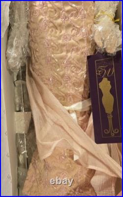 Tonner Tyler Wentworth 16 Doll NRFB. Standing Ovation Award & Playbill Tonner Tyler Wentworth 16 Doll NRFB. Standing Ovation Award & Playbill