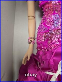 Tonner Tyler Wentworth 16 MANHATTAN MAGIC MEI LI 2003 READ DESCRIPTION