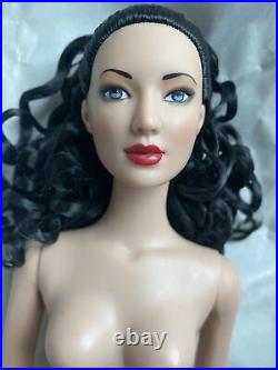 Tonner Tyler Wentworth 16 NUDE CITY STYLE CARRIE Fashion Doll BW Body No Box
