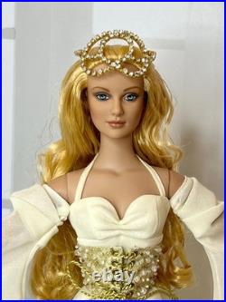Tonner Tyler Wentworth 16 Noel Angel Doll Premier Dealer Exclusive