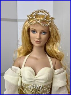 Tonner Tyler Wentworth 16 Noel Angel Doll Premier Dealer Exclusive