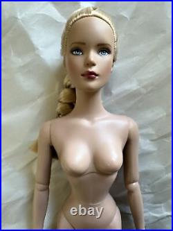 Tonner Tyler Wentworth 16 Nude SKI RETREAT TYLER Fashion Doll BW Body No Box