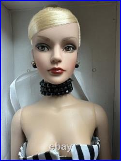 Tonner Tyler Wentworth 2001 BLACK & WHITE BALL SYDNEY CHASE 16 Fashion Doll LE
