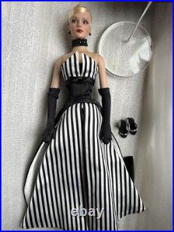 Tonner Tyler Wentworth 2001 BLACK & WHITE BALL SYDNEY CHASE 16 Fashion Doll LE