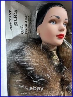 Tonner Tyler Wentworth 2001 COLLECTION ENSEMBLE D'OR 16 Doll NEW NRFB LE 100 Tonner Tyler Wentworth 2001 COLLECTION ENSEMBLE D'OR 16 Doll NEW NRFB LE 100
