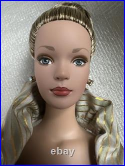 Tonner Tyler Wentworth 2001 FAO SCHWARZ ALL THAT GLITTERS DRESSED 16 DOLL LE100
