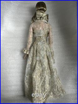 Tonner Tyler Wentworth 2001 FAO SCHWARZ ALL THAT GLITTERS DRESSED 16 DOLL LE100